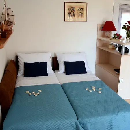 Franceska - Okrug Gornji 2+2 Trogir